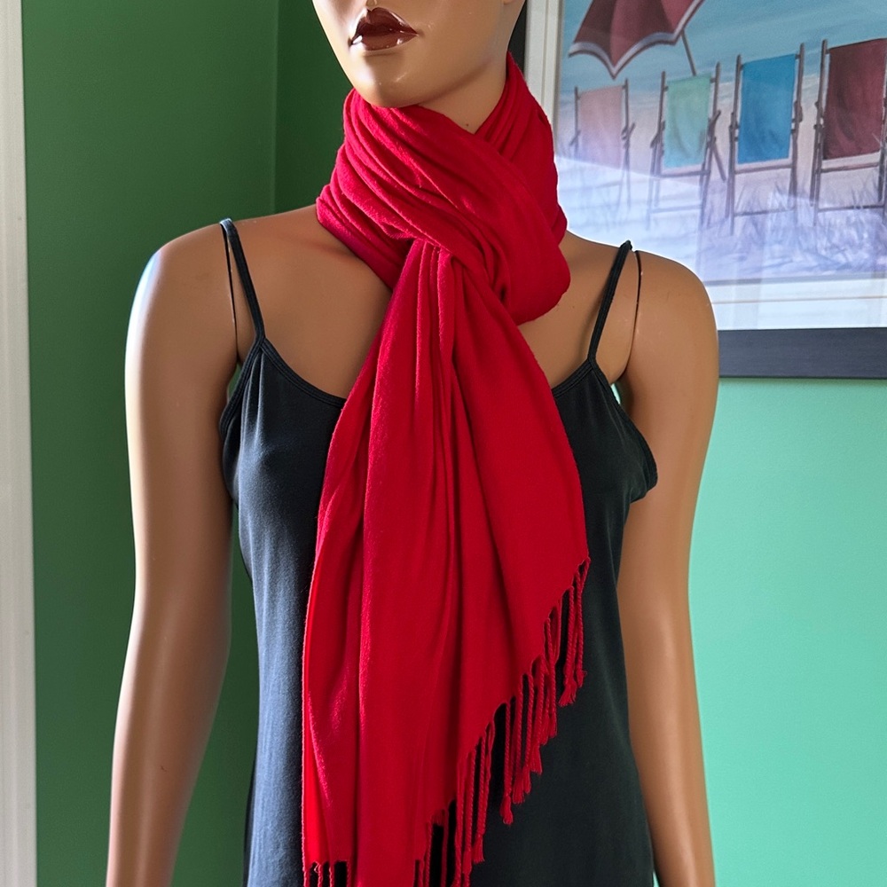 🧣🧣Apt. 9 Bold Red Scarf🧣🧣